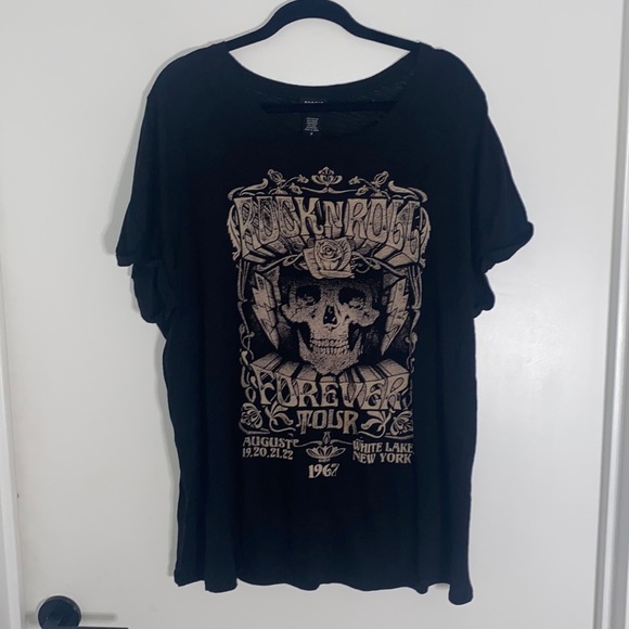 Torrid Rock N Roll Forever Tour Tshirt Tee - Picture 3 of 5
